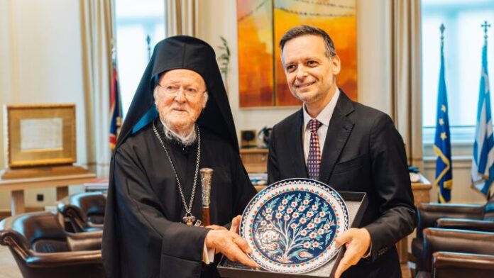 Ο Δήμαρχος Αθηνών, Χ. Δούκας, τίμησε τον Οικουμενικό Πατριάρχη κ.κ. Βαρθολομαίο