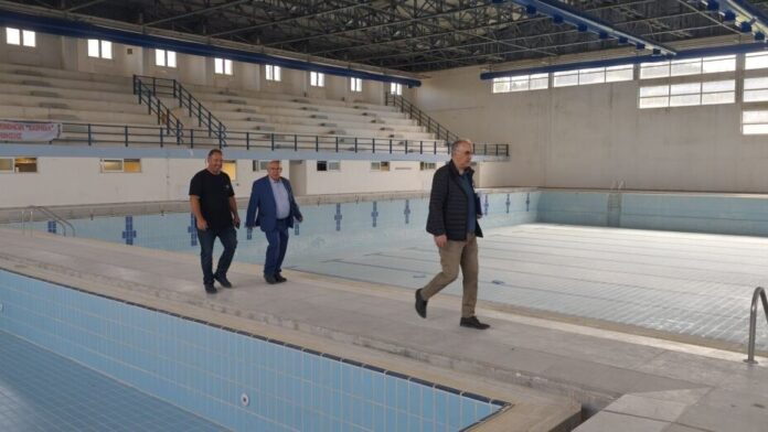 Επίσκεψη Δημάρχου Γρεβενών στο έργο εκσυγχρονισμού του Κλειστού Κολυμβητηρίου