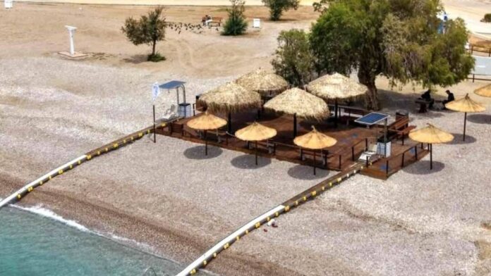 Άνοιξαν οι δύο Seatrac στην παραλία της Γλυφάδας