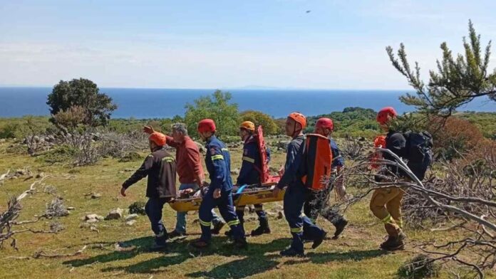 Δραματική διάσωση στη Σαμοθράκη: Γυναίκα τραυματίστηκε πέφτοντας στο Ρέμα του Φονιά – Δείτε εικόνες