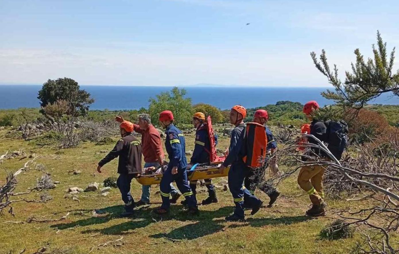 Δραματική διάσωση στη Σαμοθράκη: Γυναίκα τραυματίστηκε πέφτοντας στο Ρέμα του Φονιά – Δείτε εικόνες