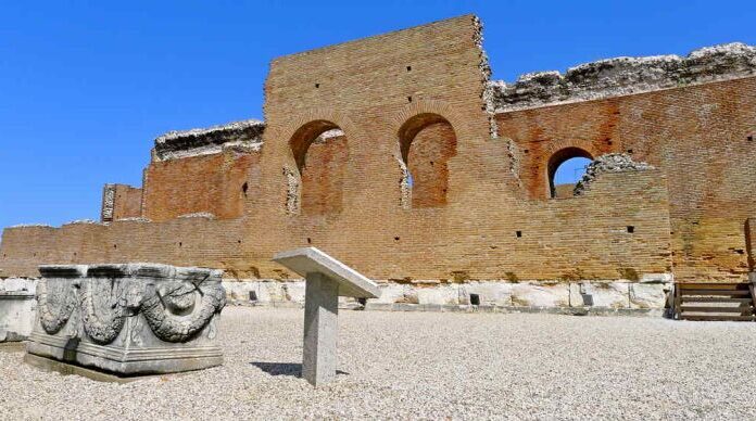 Δ. Πατρέων: «Το καλοκαίρι έφτασε και το Ρωμαϊκό Ωδείο παραμένει ακατάλληλο για εκδηλώσεις»