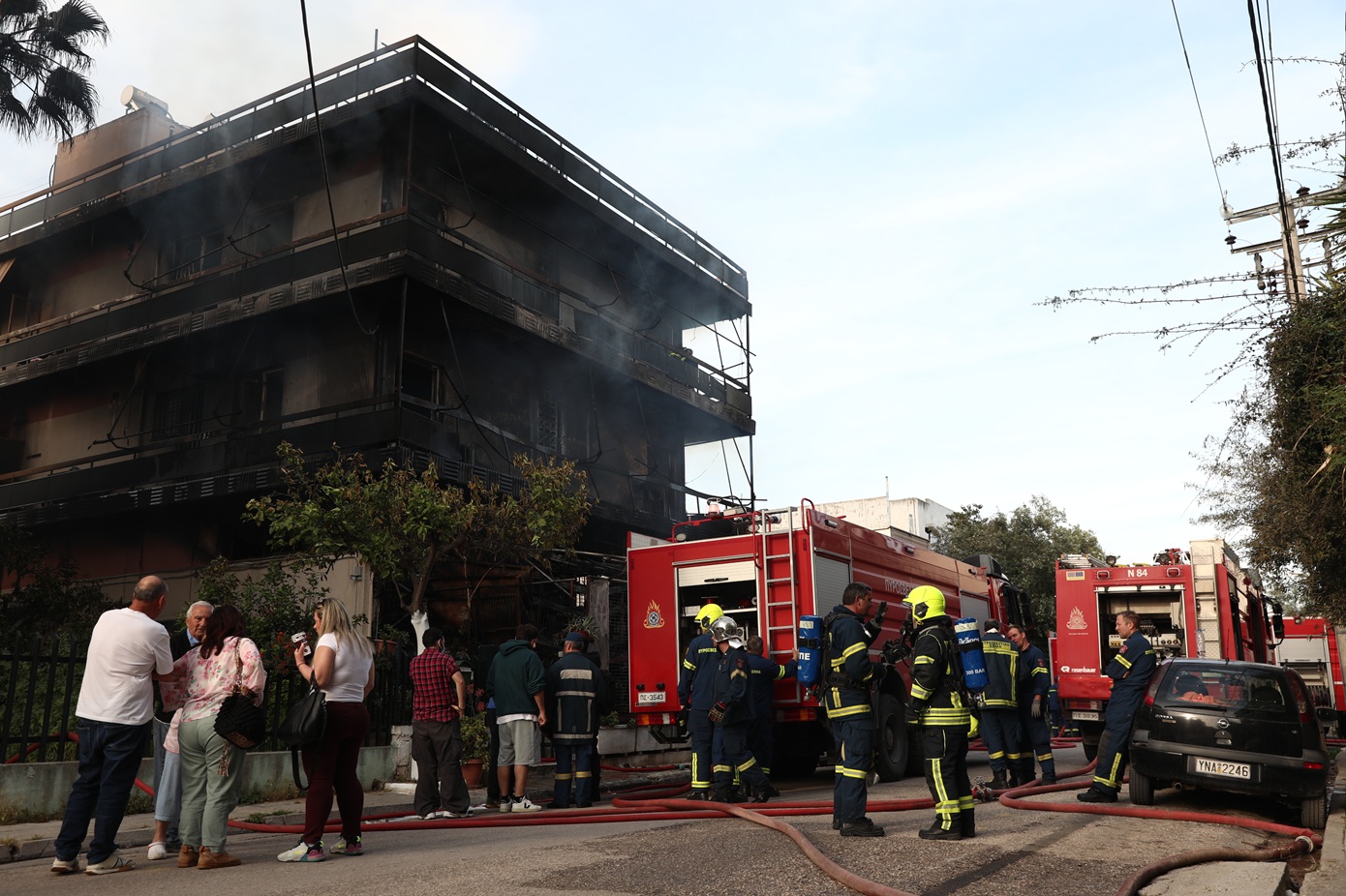 Συγκλονίζει ο επιχειρηματίας της καμένης επιχείρησης στο Ίλιον: Νιώθω ευγνώμων που οι γονείς μου γλίτωσαν