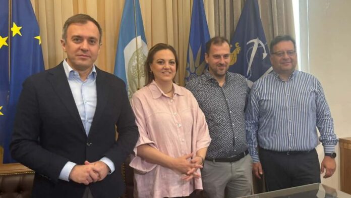 Υπογράφηκε η συμφωνία για το σύγχρονο ανοιχτό κολυμβητήριο στις Σέρρες