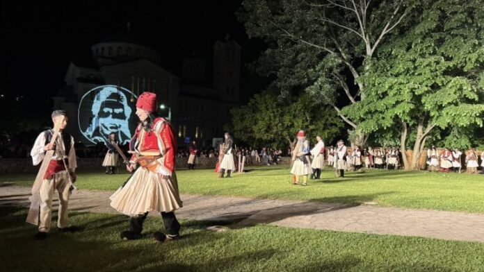 Δ. Δελφών: Με μεγαλοπρέπεια γιορτάστηκε η 205η επέτειος της Μάχης στο Χάνι της Γραβιάς
