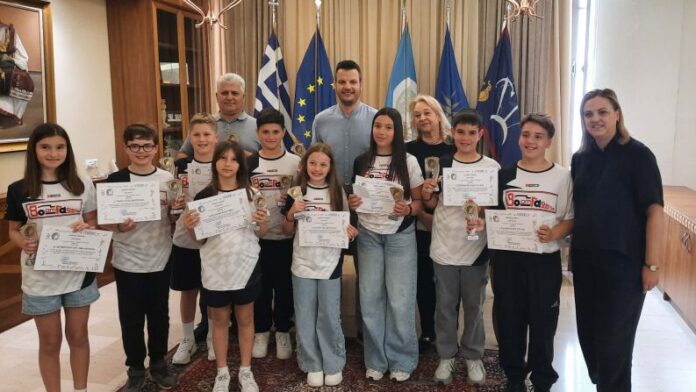 Η Δήμαρχος Σερρών τίμησε την ομάδα «BoomFasters» του 20ου Δημοτικού Σχολείου