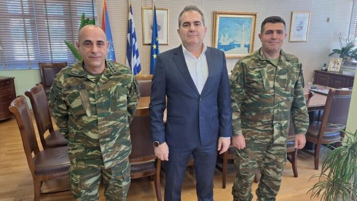 Συνάντηση Δημάρχου με τον νέο Διοικητή της 77 Μ.Ε. Καλαμάτας