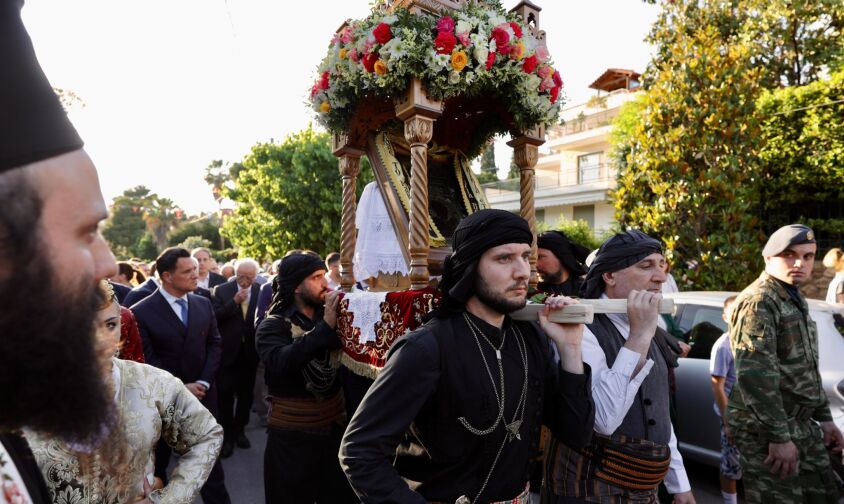 Με μεγαλοπρέπεια η υποδοχή της Ιερής Εικόνας της Παναγίας Σουμελά στην Κηφισιά