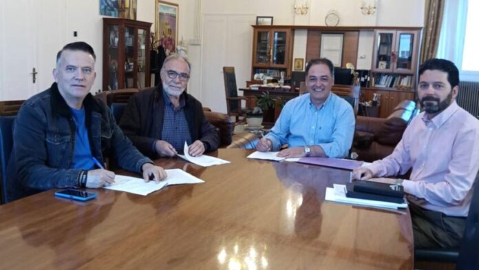 Δ. Κοζάνης: Υπογράφηκε η συμφωνία για βελτίωση υποδομών στις Δ.Ε. Αιανής και Ελίμειας