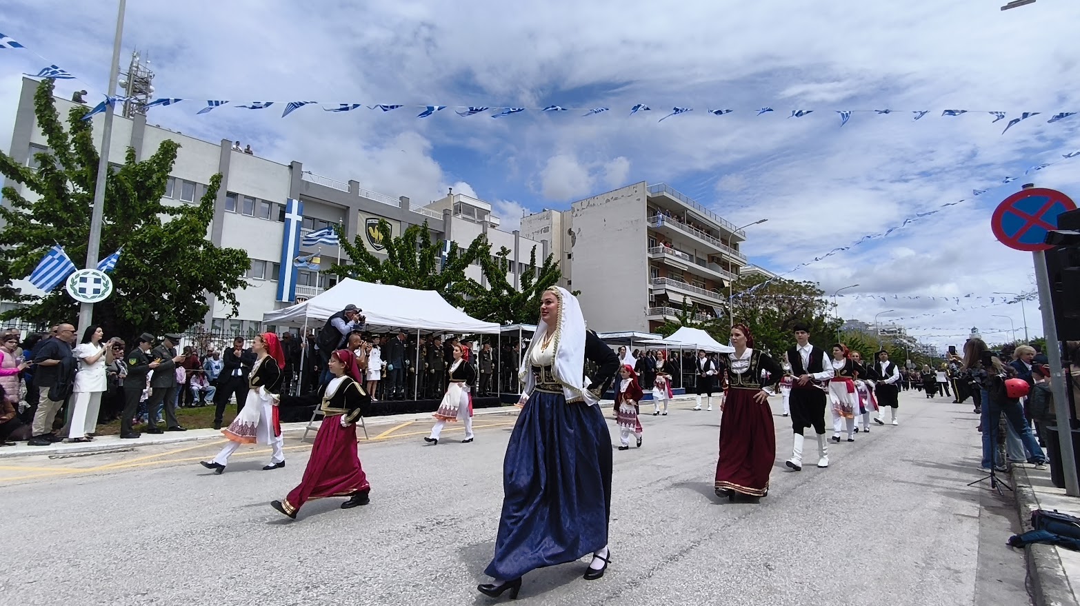 Αλεξανδρούπολη: Μεγαλειώδης παρέλαση με 3.000 συμμετέχοντες για τα 106 χρόνια από την απελευθέρωση