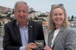 Συνάντηση Δημάρχου Οινουσσών με την Πρέσβη Ιρλανδίας