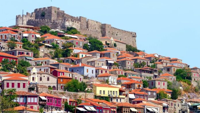 Γαλλίδες ρεπόρτερ στην Π.Β.Α. για την προβολή της Λέσβου