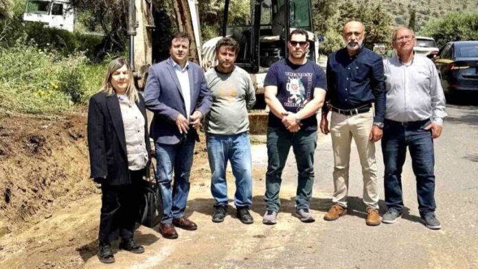 Επίσκεψη Αντιπεριφερειάρχη Ηρακλείου σε κατασκευαστικά έργα τάφρων στο Μαλεβίζι