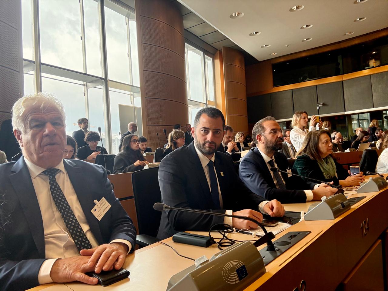 Ο Περιφερειάρχης Φάνης Σπανός στις Βρυξέλλες για το: «Δικαίωμα να κατοικείς στον τόπο σου»
