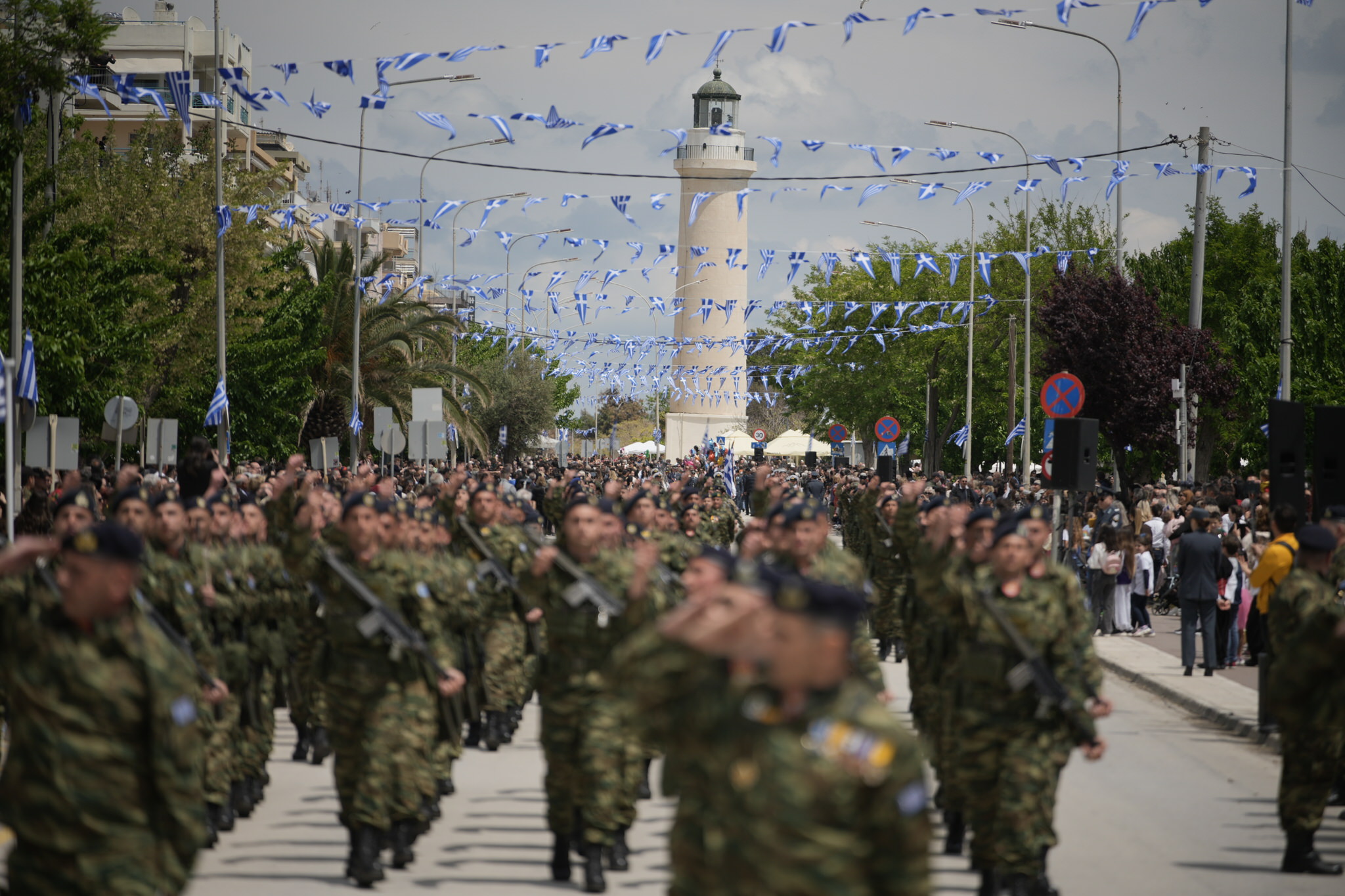 Αλεξανδρούπολη: Μεγαλειώδης παρέλαση με 3.000 συμμετέχοντες για τα 106 χρόνια από την απελευθέρωση
