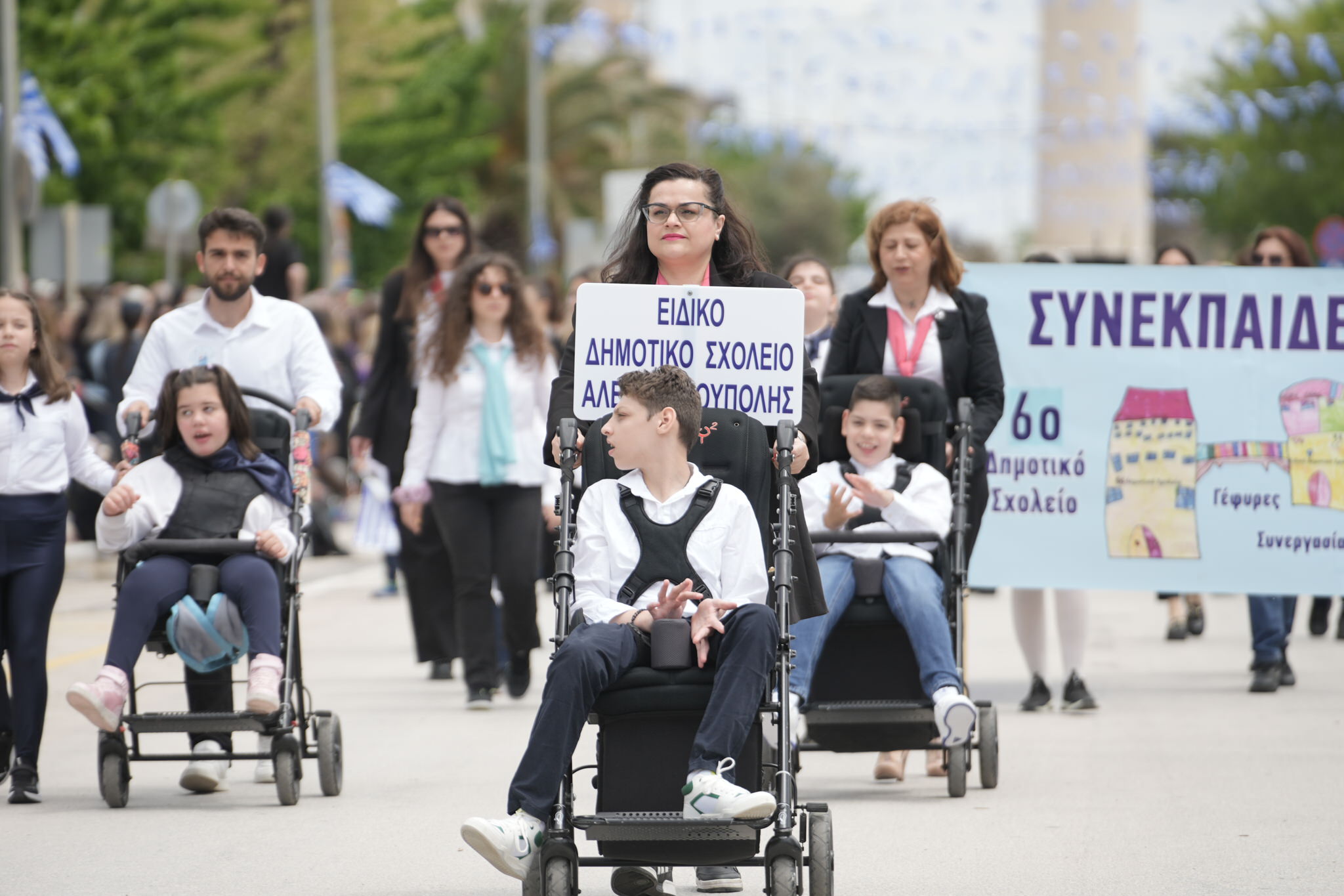 Αλεξανδρούπολη: Μεγαλειώδης παρέλαση με 3.000 συμμετέχοντες για τα 106 χρόνια από την απελευθέρωση