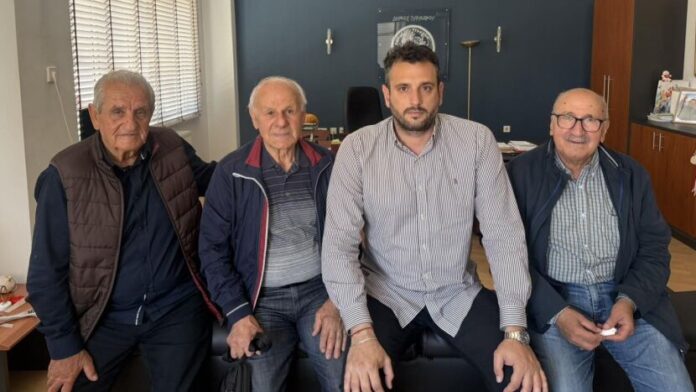 Σύσκεψη Δημάρχου με τον Σύλλογο Συνταξιούχων ΟΑΕΕ Τυρνάβου