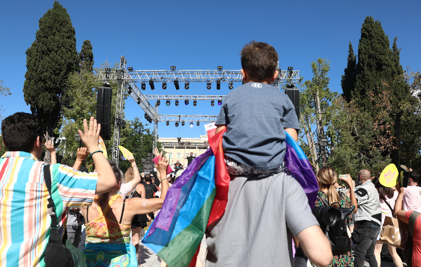 Athens Pride 2026: Πλήθος κόσμου στην Αθήνα για τη μεγάλη Πορεία Υπερηφάνειας – «Θέλω να αγαπάω ελεύθερα»