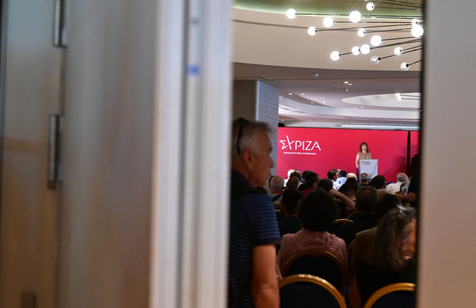 Μάχη για το μέλλον του ΣΥΡΙΖΑ στην κρίσιμη ΚΕ: «Δίπλα στον Τσίπρα» ή αυτόνομη πορεία; – Τα στρατόπεδα και οι συμμαχίες