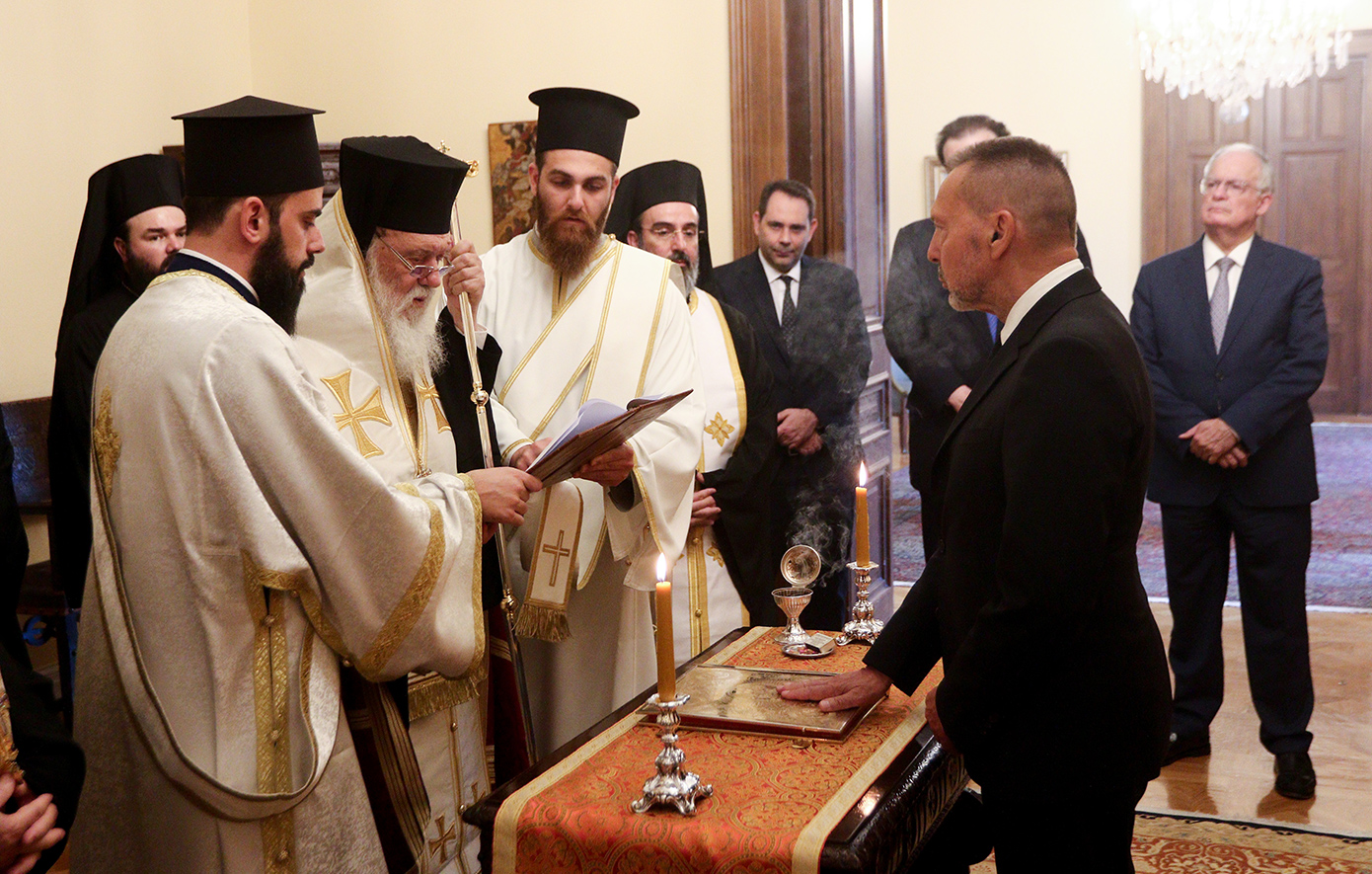 Γιάννης Στουρνάρας ορκίστηκε για τρίτη φορά διοικητής της Τράπεζας της Ελλάδος