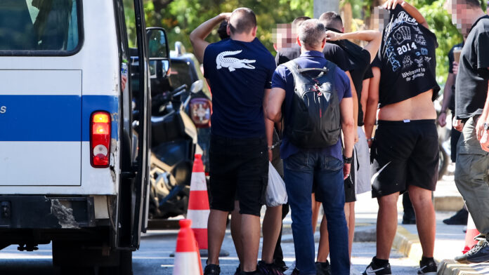 15χρονος δολοφονήθηκε στην Καλλιθέα με μαχαιριά κοντά στην καρδιά – Τι έδειξε η ιατροδικαστική έκθεση