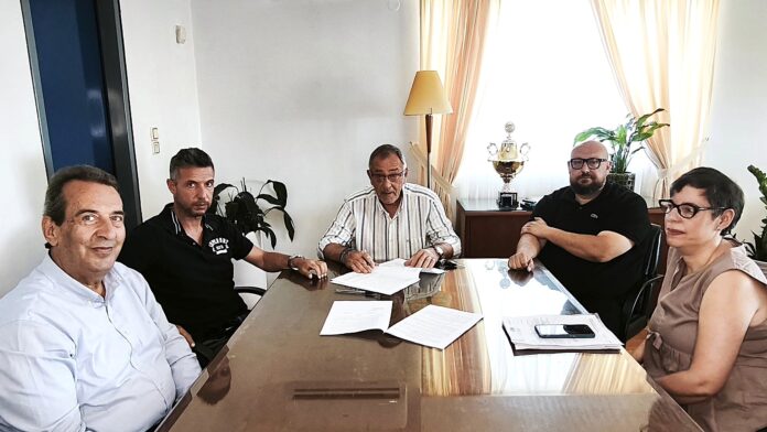 Υπογραφή της 1ης Συμπληρωματικής Σύμβασης για το έργο “Ανάπλαση στην περιοχή Ψαρόλακος Σταλίδας”
