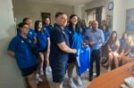 Εθνική Ομάδα Βόλεϊ Γυναικών U18 στο δημαρχείο Δ. Πύδνας – Κολινδρού: Ευχές με την εικόνα του Αγίου Παϊσίου