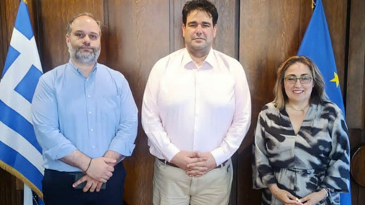 Δήμαρχος Ηρ. Π. Νάουσσας συναντήθηκε με τον Υπουργό Εσωτερικών