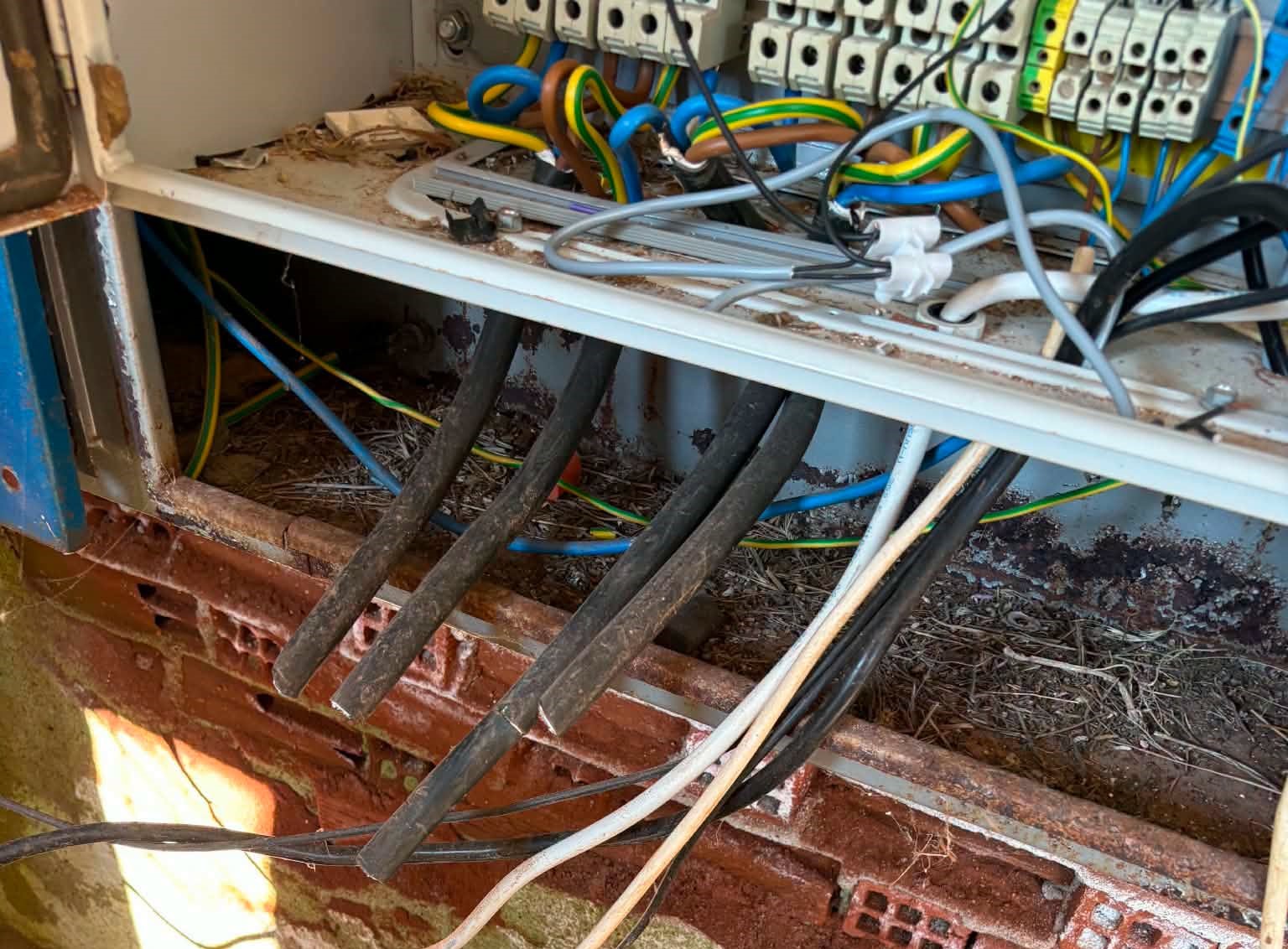 Κλοπή καλωδίων από αντλιοστάσιο: Χωρίς νερό δύο κοινότητες στο Δήμο Νέας Προποντίδας