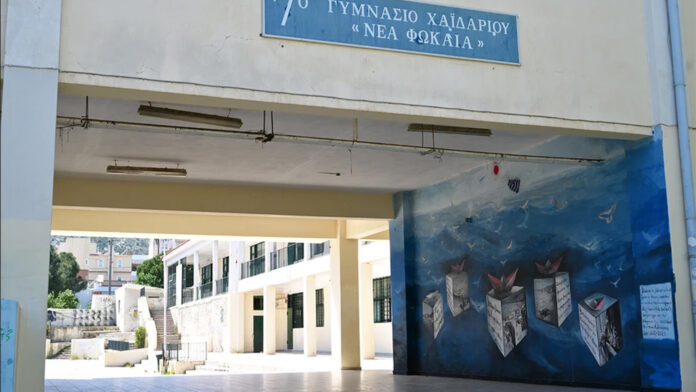 13χρονη στο Χαϊδάρι που έπεσε από σκάλες σχολείου: Έφυγε από τη ζωή 4 φορές αλλά τελικά κέρδισε τη μάχη