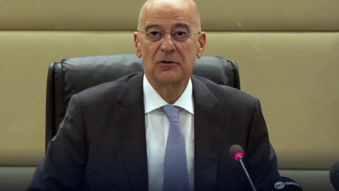 Στη Λευκωσία ο Νίκος Δένδιας: Η ατζέντα για την άμυνα της ΕΕ και το τετ α τετ με τον Χριστοδουλίδη