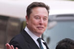 «Εκτοξεύτηκε» η SpaceX: Ο Έλον Μασκ είναι επισήμως ο πρώτος τρισεκατομμυριούχος στην ιστορία