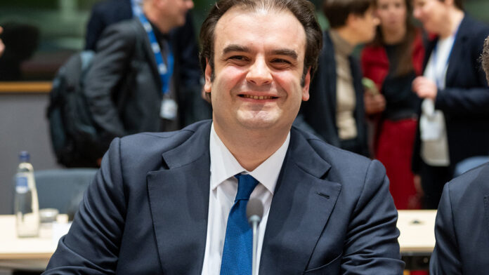 Πιερρακάκης από Πάτρα: «Η ισχυρή πορεία της οικονομίας δεν έχει αξία αν δεν βελτιώνει την καθημερινότητα του πολίτη»