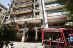 Πυρκαγιά σε χώρο ξενοδοχείου στην Ομόνοια από ηλεκτρικό πατίνι: Τρεις τραυματίες