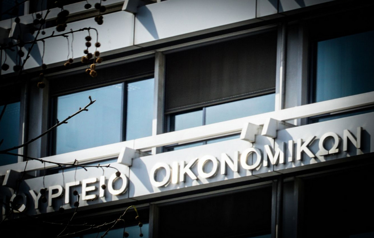 Πρωτογενές πλεόνασμα 3,6 δισ. ευρώ στο πεντάμηνο για τον προϋπολογισμό – Υπέρβαση 2,4 δισ. ευρώ από το στόχο