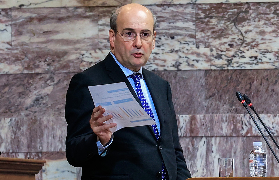 Χατζηδάκης: Ο Τσίπρας επανέρχεται με συνθήματα και ποσοστά του παρελθόντος