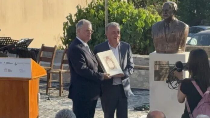 Στ. Αρναουτάκης: «Συμβολική έκφραση κοινής ευγνωμοσύνης τα αποκαλυπτήρια της προτομής του Ν. Παπαδάκη»