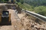Δ.Μεγαρέων: Εργασίες αποκατάστασης στο Αλεποχώρι στις περιοχές που επλήγησαν από πυρκαγιά