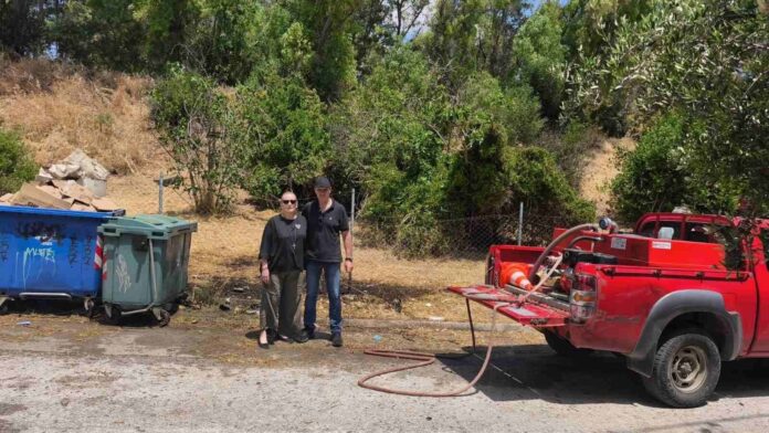 Δ.Πεντέλης: Κατασβέστηκε φωτιά στα Μελίσσια, κοντά στο δάσος Παπαδημητρίου