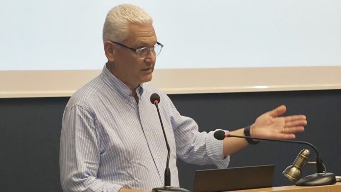 Φ.Ζαΐμης: «Μπορούμε να δημιουργήσουμε στην Αχαΐα οργανωμένο χώρο αστροπαρατήρησης»