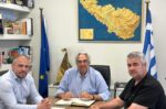 Συνάντηση εργασίας Δημάρχου Τήνου με τον βουλευτή Φ. Φόρτωμα