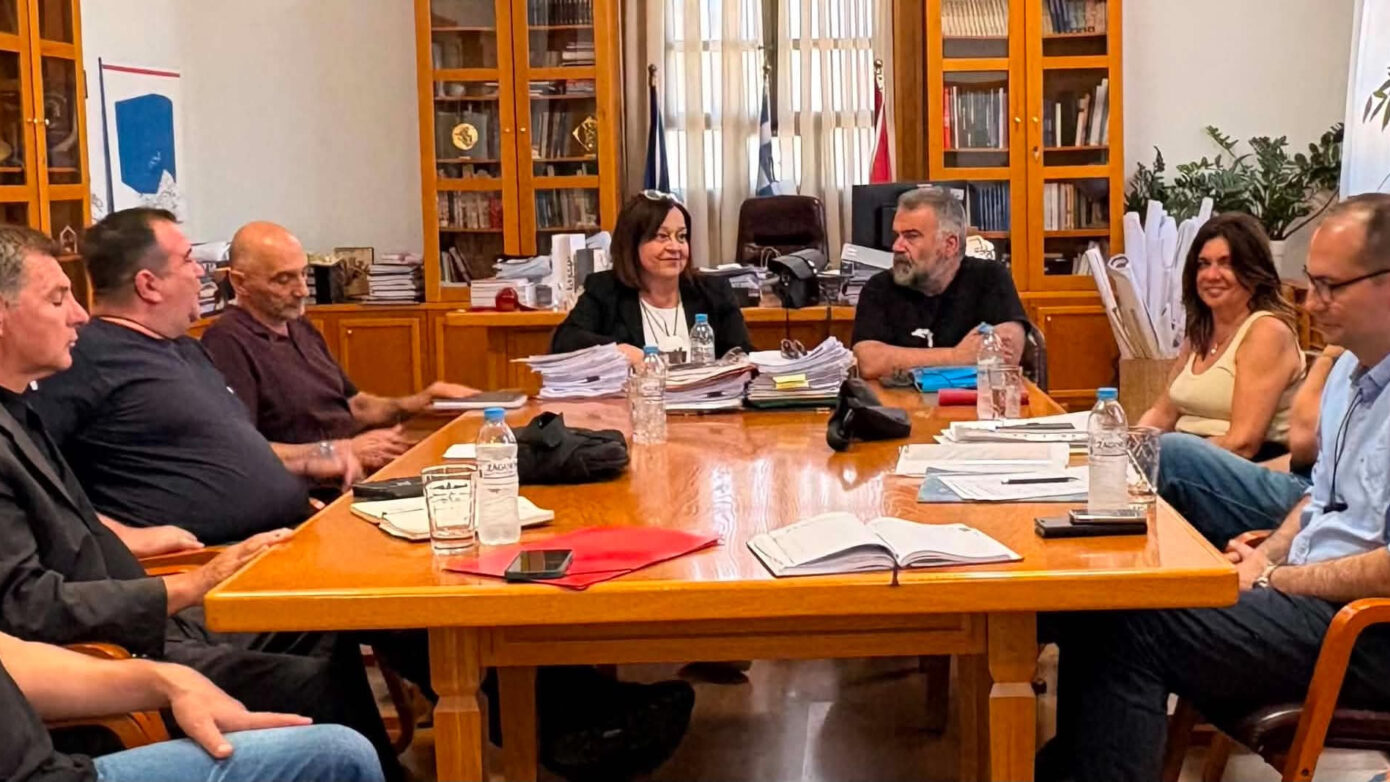 Σύσκεψη στο Δημαρχείο Καλαμαριάς για τις συναυλίες στο γήπεδο του Απόλλωνα