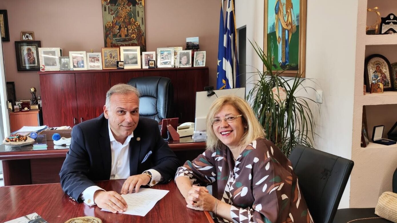 Επίσκεψη της Γενικής Πρόξενου της Ρουμανίας στη Θεσ/νίκη στον Δήμαρχο Θάσου