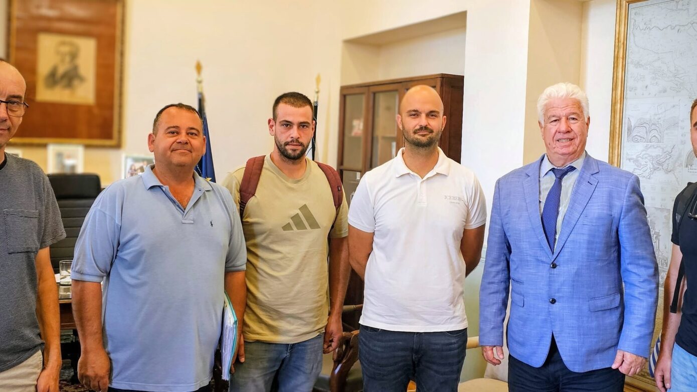 Περιφέρεια Ιονίων Νήσων Συνάντηση Περιφερειάρχη με τον Πρόεδρο του Τ.Σ. Αγίου Μάρκου