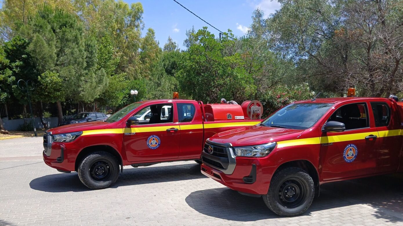 Δύο νέα σύγχρονα πυροσβεστικά οχήματα στον Δήμο Πεντέλης