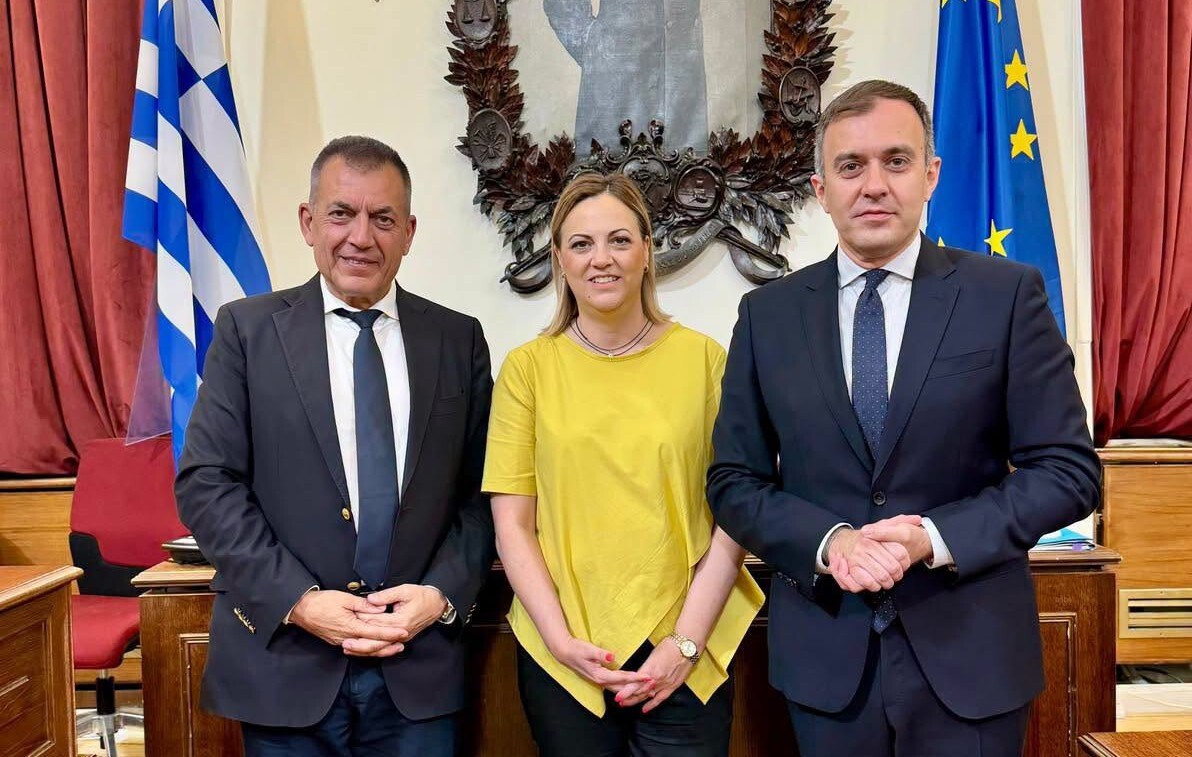 Συνάντηση της Δημάρχου Σερρών με τον Υπουργό Αθλητισμού