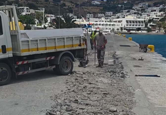 Σε πλήρη εξέλιξη οι εργασίες αποκατάστασης στο λιμάνι της Πάτμου
