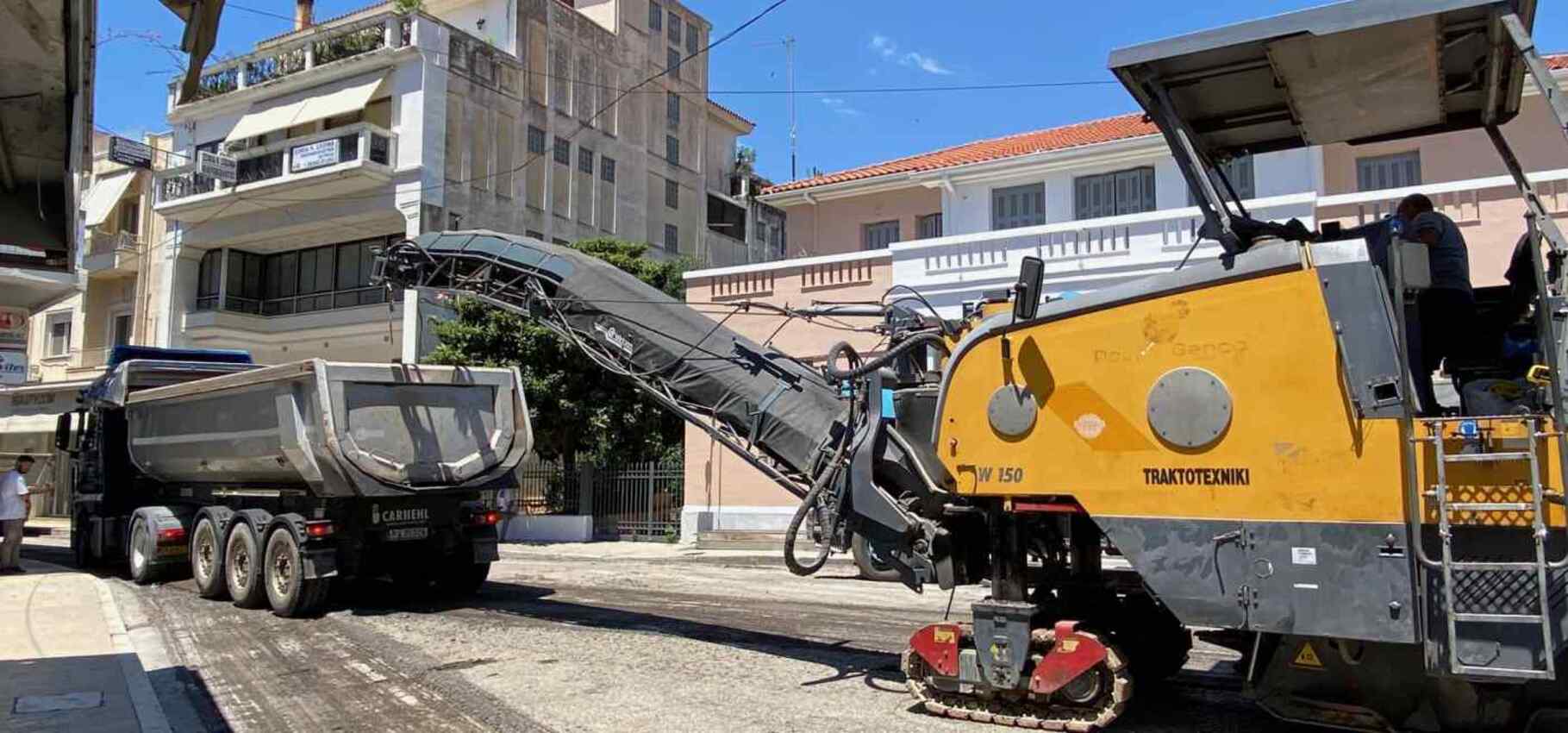Ασφαλτοστρώσεις συνεχίζονται στο κέντρο της Ναυπάκτου