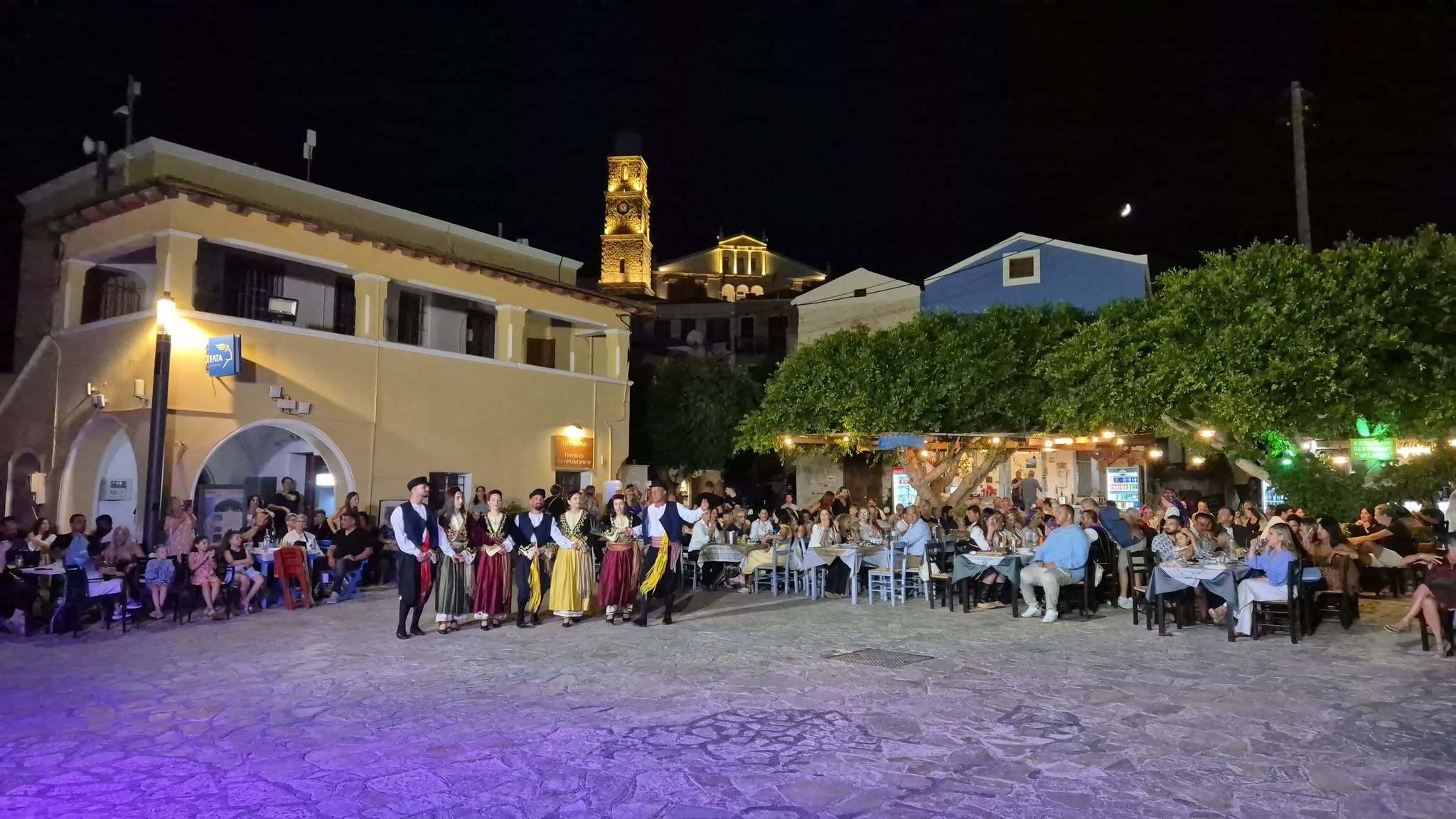 Η Χάλκη γιορτάζει το 4ο Φεστιβάλ Φιλίας και Παράδοσης