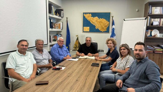 Αντιπεριφερειάρχης Φ. Ζαννετίδης επισκέφθηκε τον Δήμο Τήνου